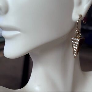 🌼Melinda Maria Pave Pyramid Drop Earrings